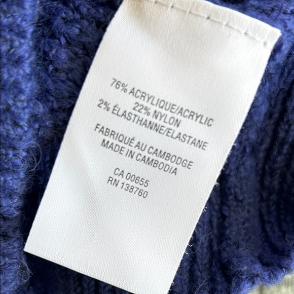 Cozy Blue Cowl Neck Sweater - Picture 5 of 6